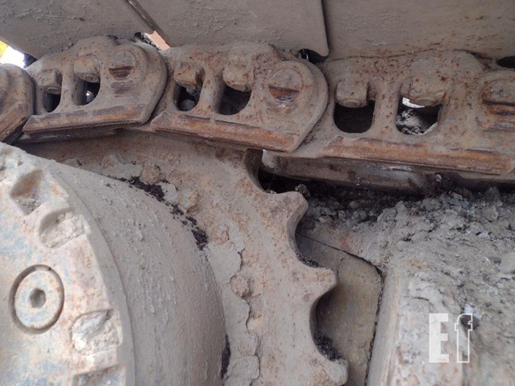 2022-case-cx250d-image-27