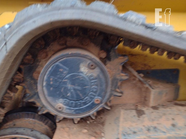 2021-deere-331g-image-28