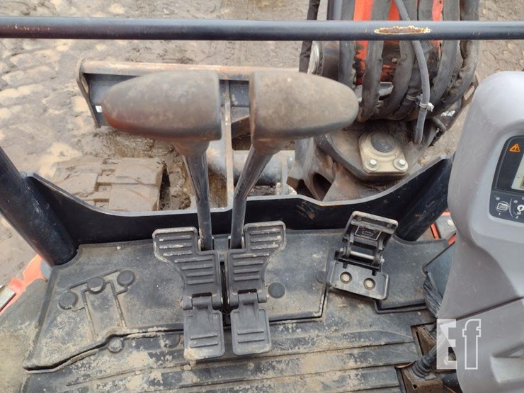 2019-kubota-u55-4-image-7