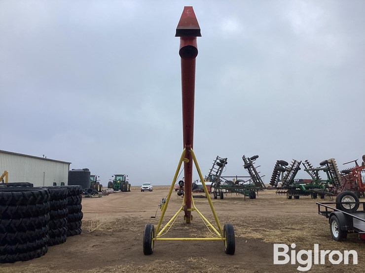 buhler-farm-king-831-image-6