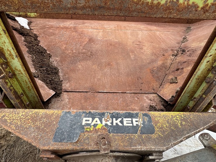 #1040-•-parker-seed-wagon-image-5