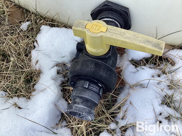 1,550-gallon-water/liquid-fertilizer-tank-image-11