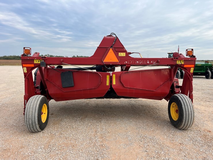 2014-new-holland-313-image-10