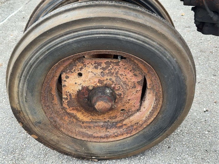 minneapolis-moline-ztu-image-25