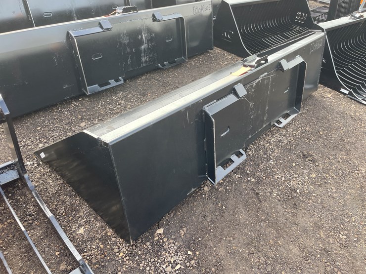 #2058-•-90"-bucket-with-blade-image-4