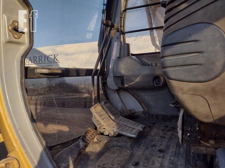 2000-deere-270c-lc-image-12