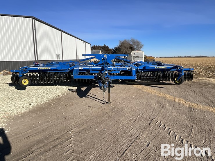 2018-landoll-7530-35-image-2