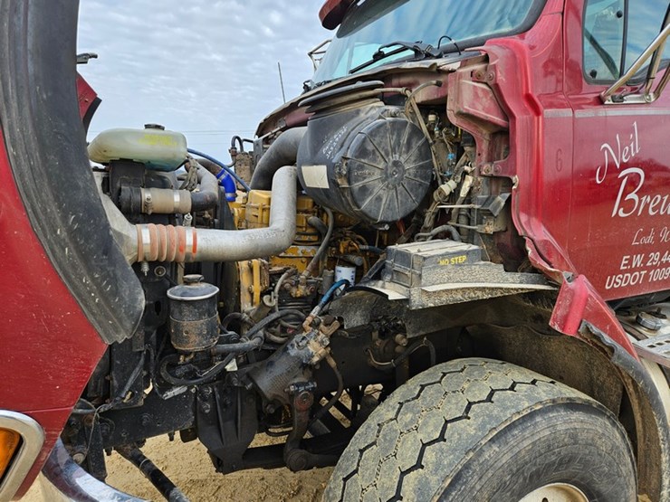 2000-caterpillar-c13-image-13