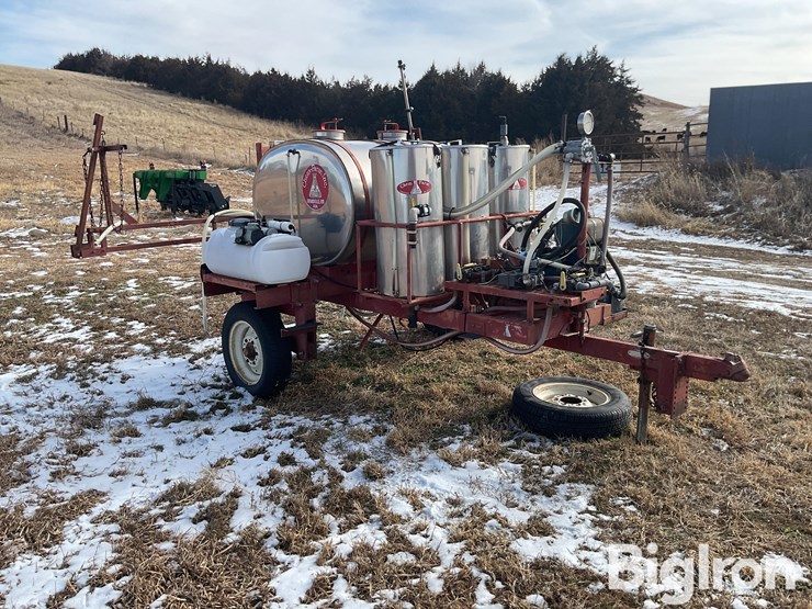 chem-farm-pull-type-multi-tank-plot-sprayer-image-3