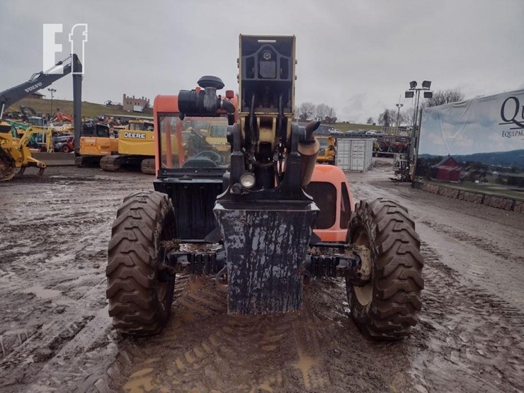 2005-jlg-g9-43a-image-4