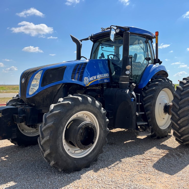 2015 NEW HOLLAND T8.410