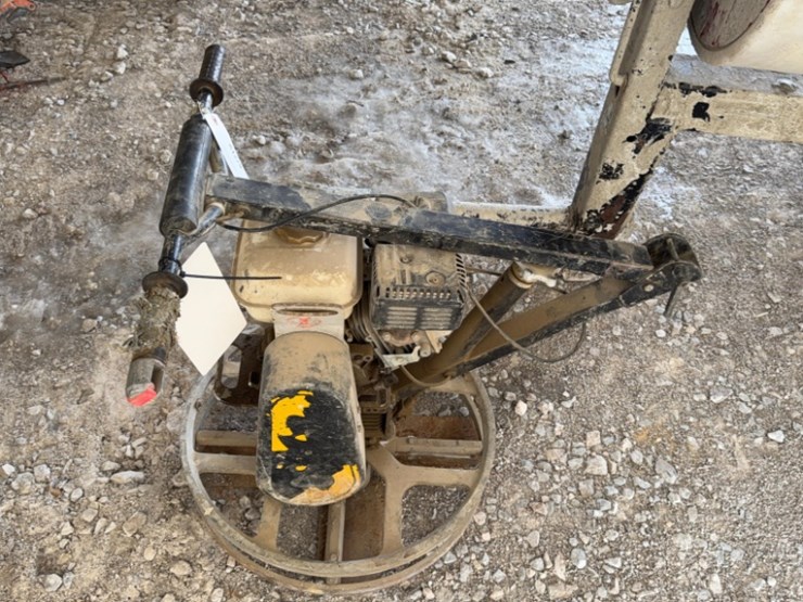 2'-oscar-power-trowel-w/-4hp-honda-image-1