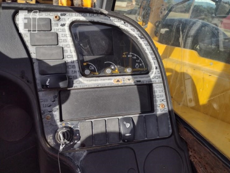 2017-jcb-510-42-image-7