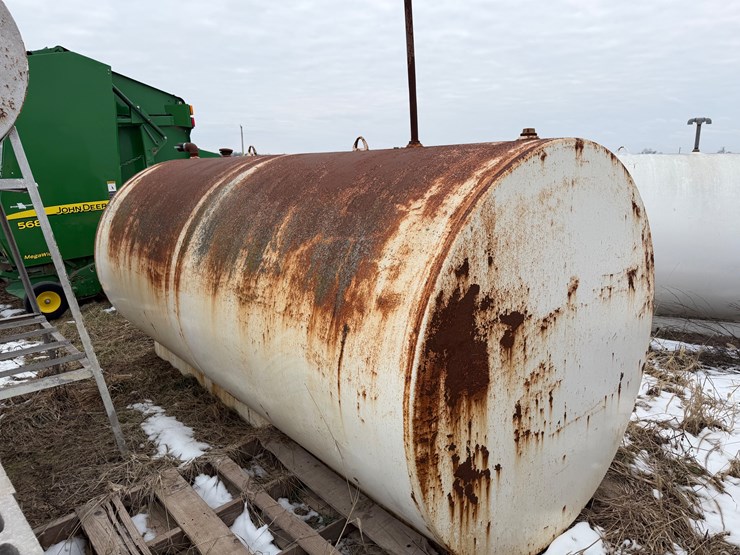 #1010-•-1000-gal-fuel-tank-image-5