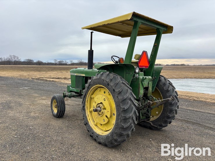 john-deere-2520-image-7