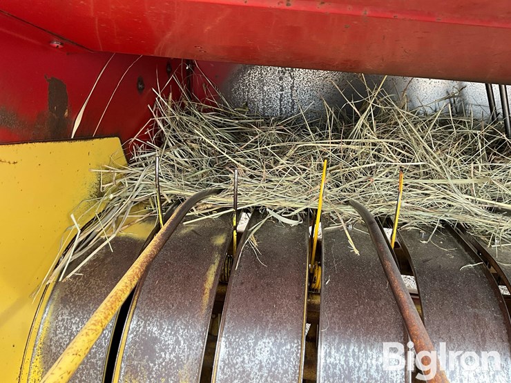 new-holland-271-image-19