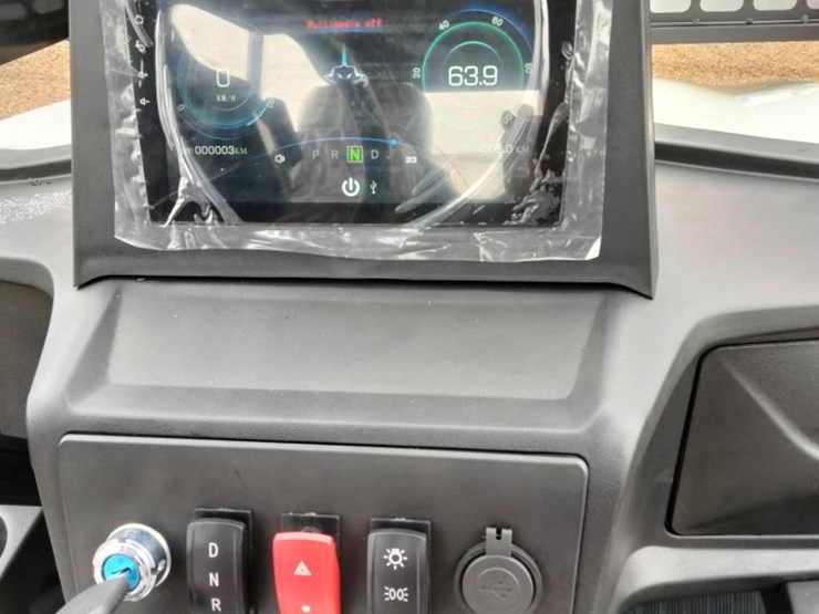 #111-•-4-seater-electric-golf-cart-(sdlgc80)-image-8