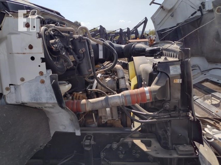 2008-ford-f750-xl-image-16