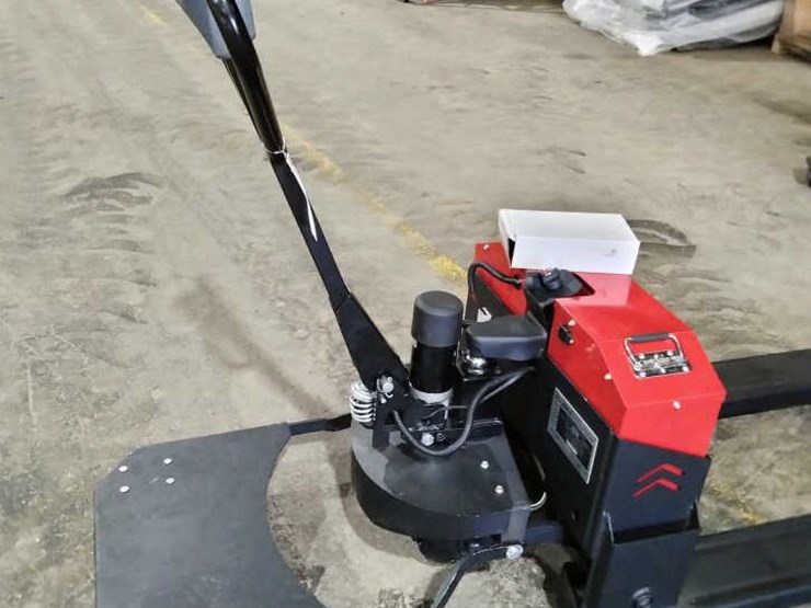 #151-•-motorized-pallet-jack-image-2