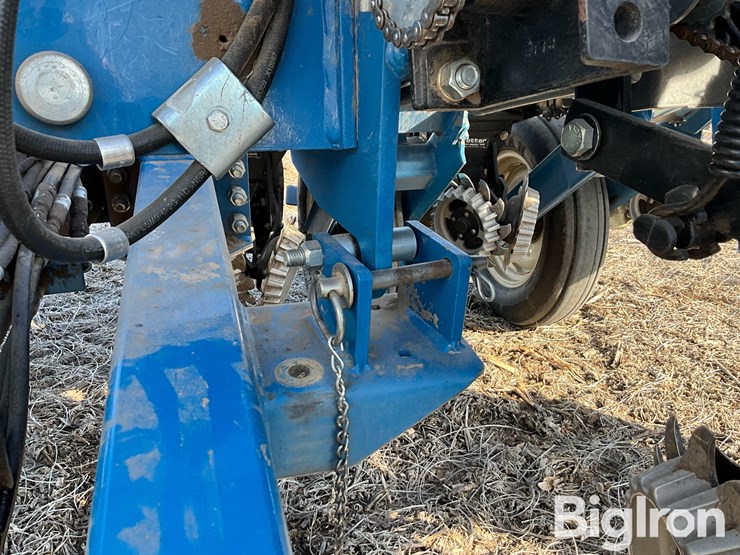 2010-kinze-3200-image-19