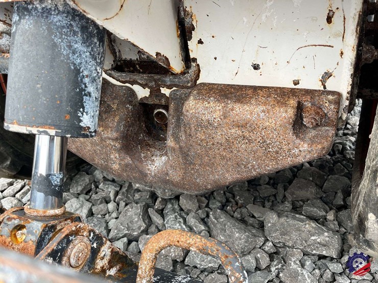 2017-bobcat-s70-image-17