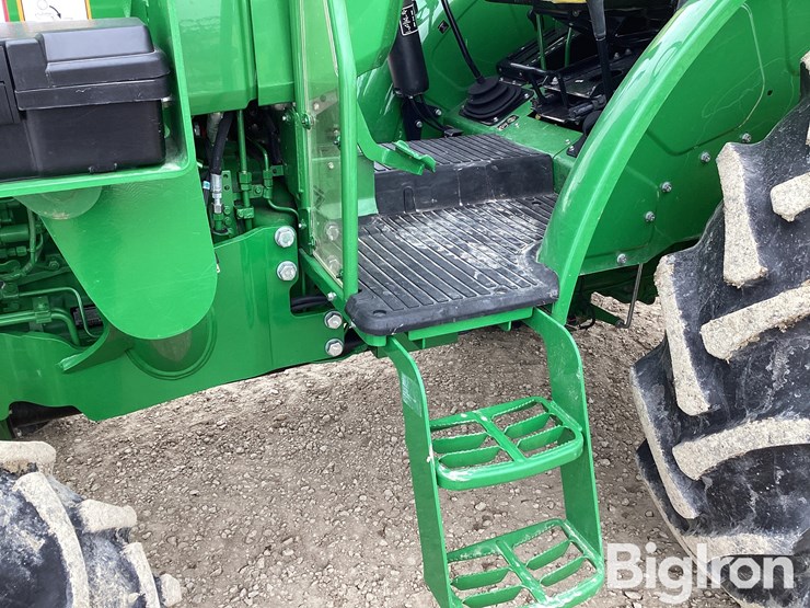 2020-john-deere-5065e-image-9
