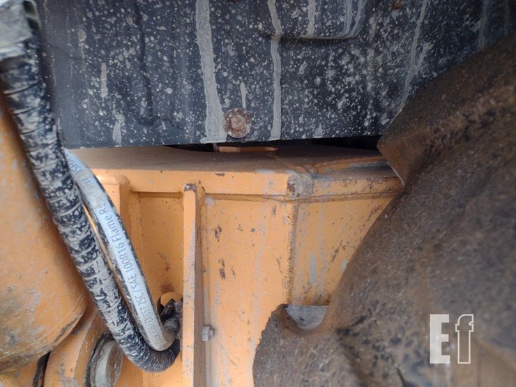 2002-case-580sl-image-25