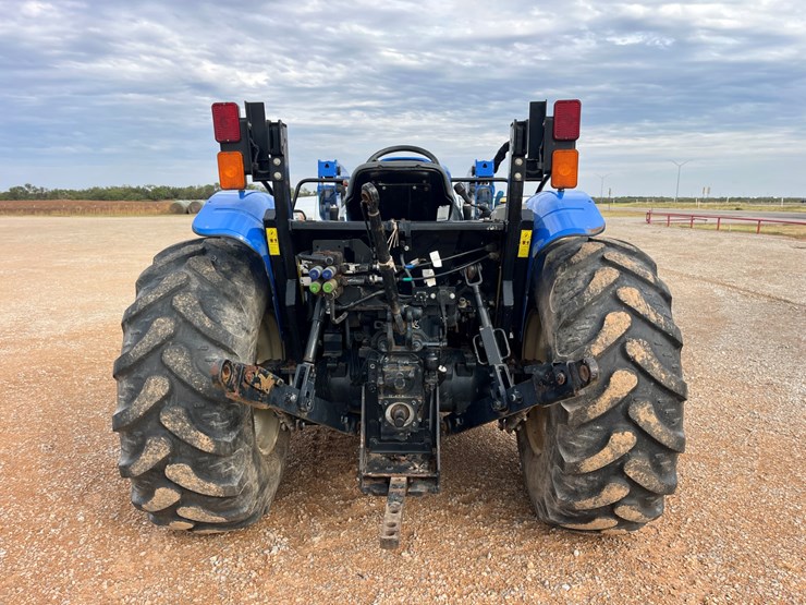 new-holland-workmaster-120-image-9