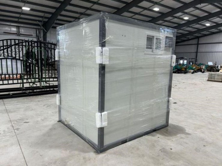 unused-2025-sdlanch-irmt-mobile-toilet-image-4