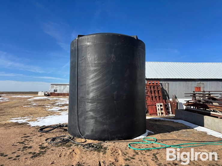 poly-6000-gal-liquid-storage-tank-image-8