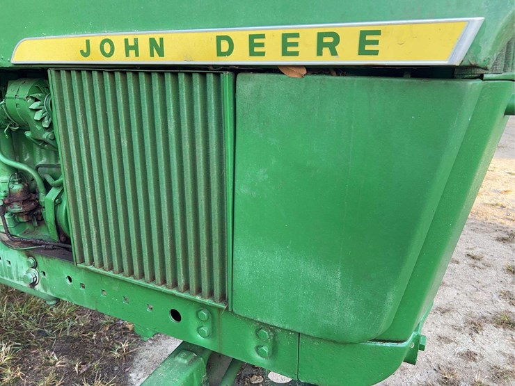 john-deere-3020-image-13