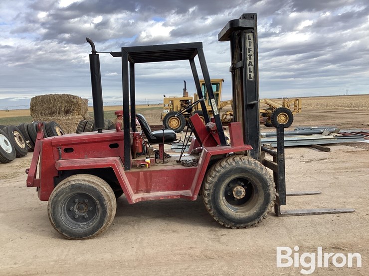 liftall-l50-rough-terrain-forklift-image-4