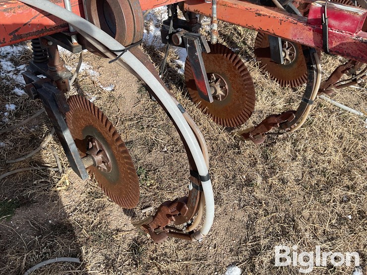 lely-6r30-anhydrous-ammonia-applicator-image-11