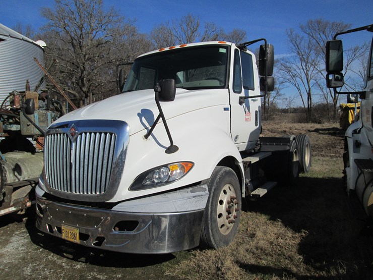 2012-international-prostar-image-1