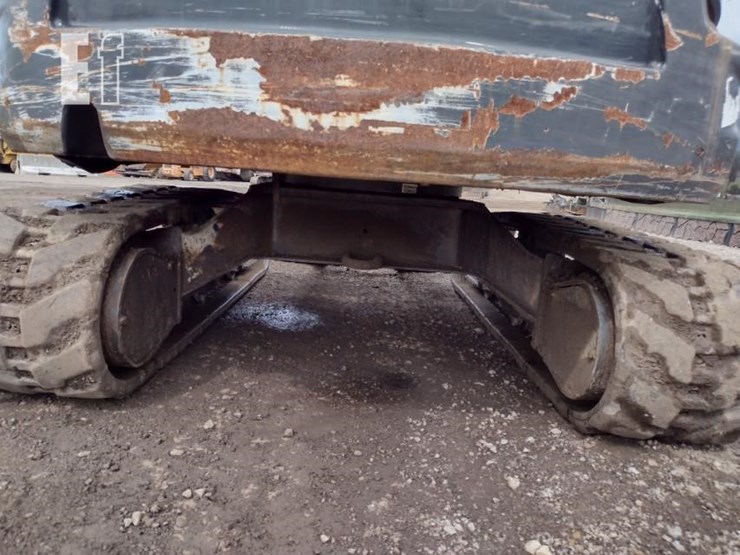 bobcat-e32i-image-44