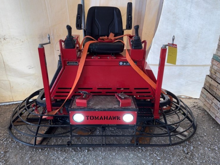 2024-tamahawk-trt46v-s.n#-trt46v1430-8'-ride-on-trowel-35hp-hour-40.4-image-7