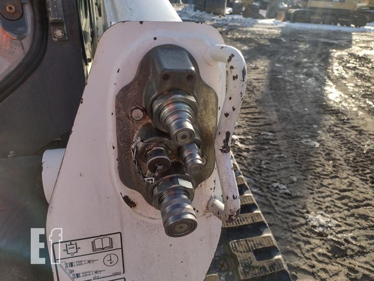 2020-bobcat-t870-image-16