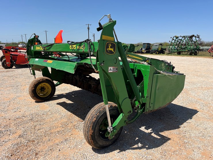 2015-john-deere-635-image-8