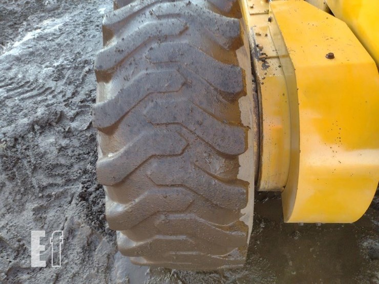 2004-volvo-g86-image-30