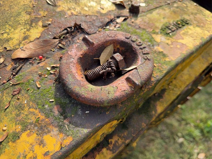 caterpillar-twenty-two-image-46