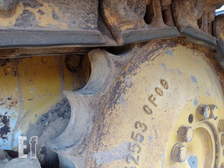 2021-deere-650k-lgp-image-25