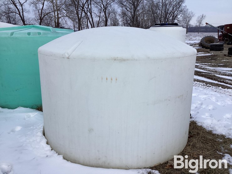 1,550-gallon-water/liquid-fertilizer-tank-image-5