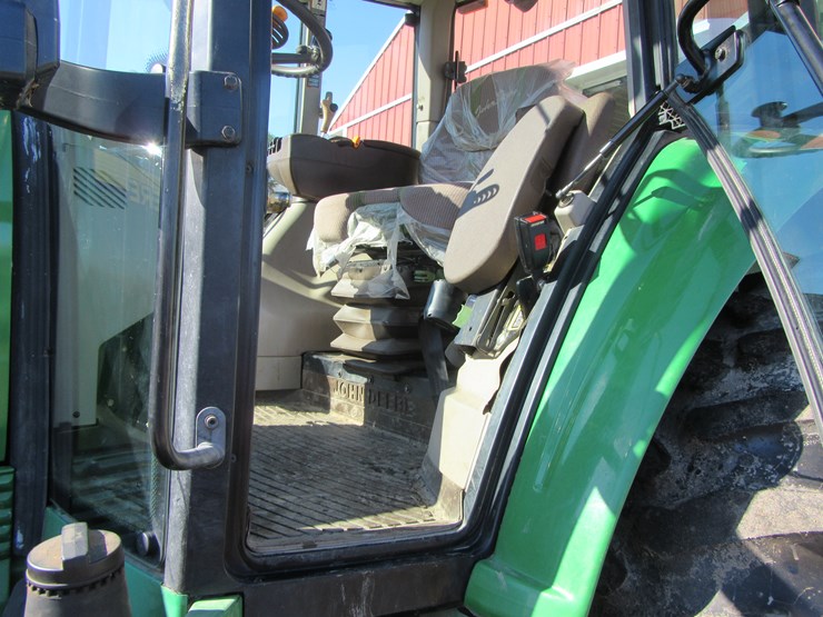 john-deere-7520-image-38