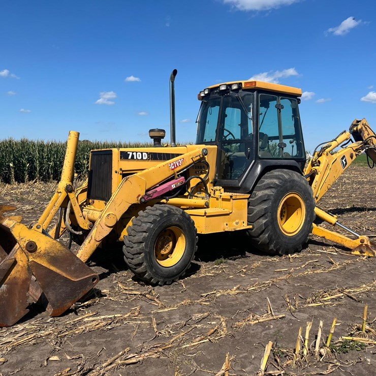 DEERE 710D