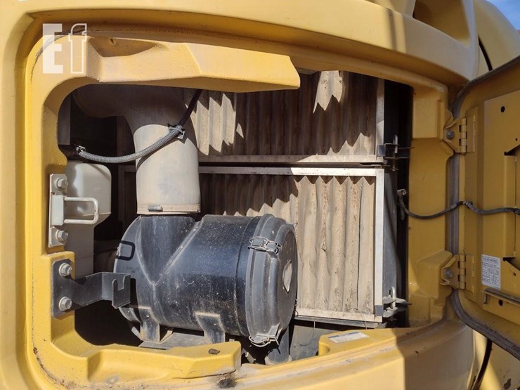 kobelco-sk230sr-lc-5-image-42