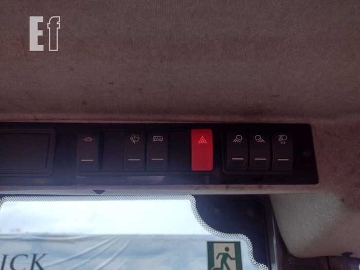 2019-deere-324l-image-11