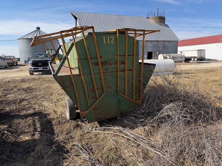 #1071-•-calf-creep-feeder-image-4