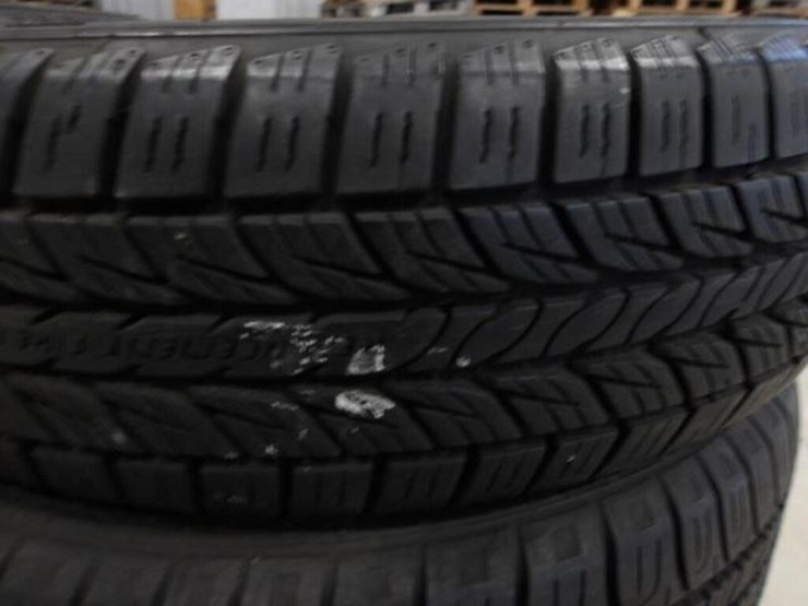 qty-of-(6)-unused-assorted-tire(s)-image-8
