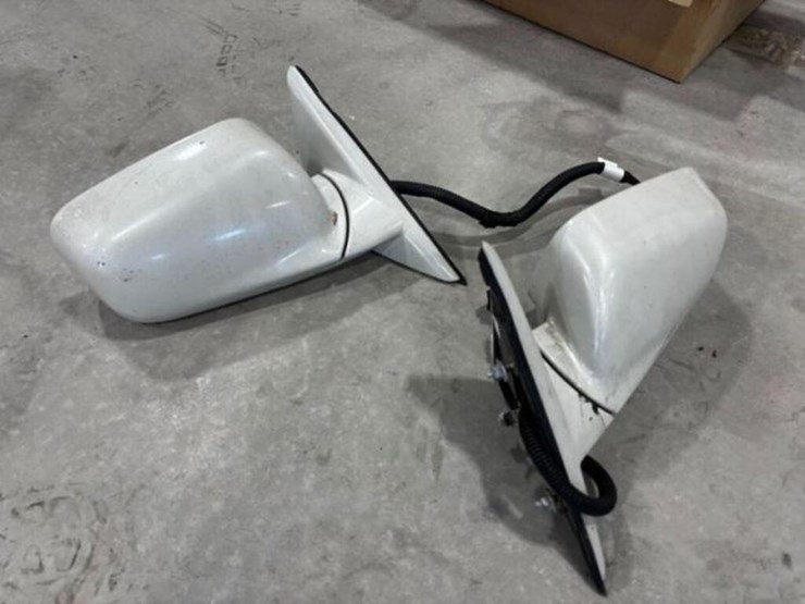 qty-of-(2)-lincoln-ls-side-mirrors-image-6