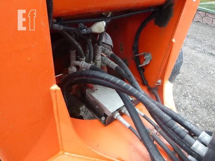 2019-kubota-r430-image-23